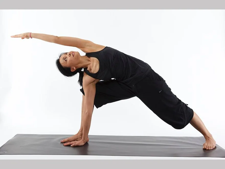 Extended Side Angle (Parsvakonasana) — photograph