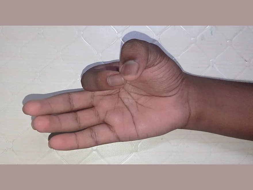 Meditative Chin Gesture (Dhyana Chin Variation) — photograph
